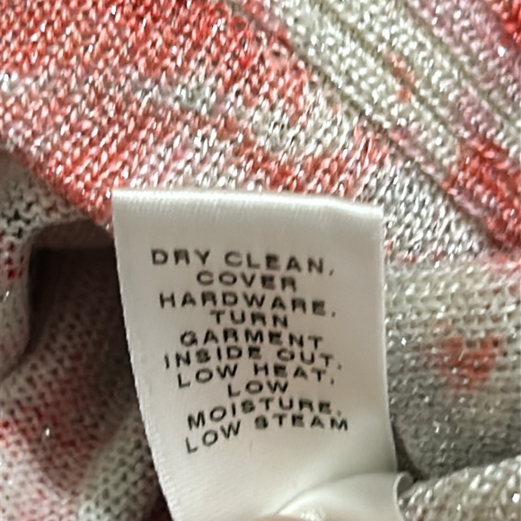 ST JOHN pink and silver rose print button down cardigan wool lurex Women’s XL - Picture 11 of 14